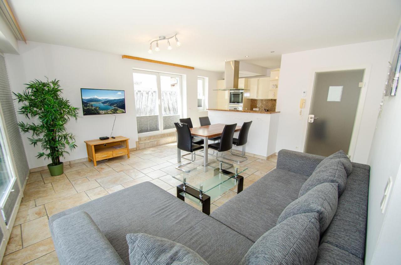 Penthouse In The Heart Of Zell Am See Exteriör bild